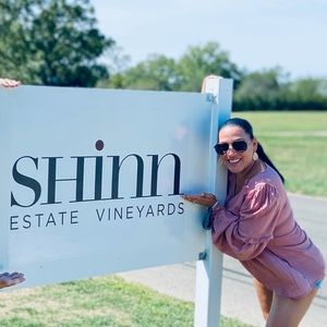 Meet your Posher, Monica